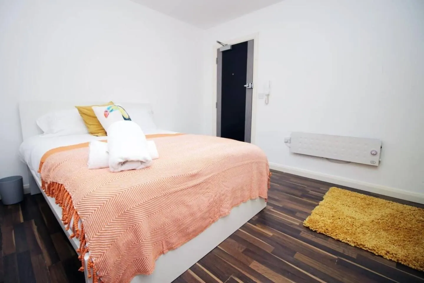 Cosy, Modern & Comfortable Studio Cardiff Apartment