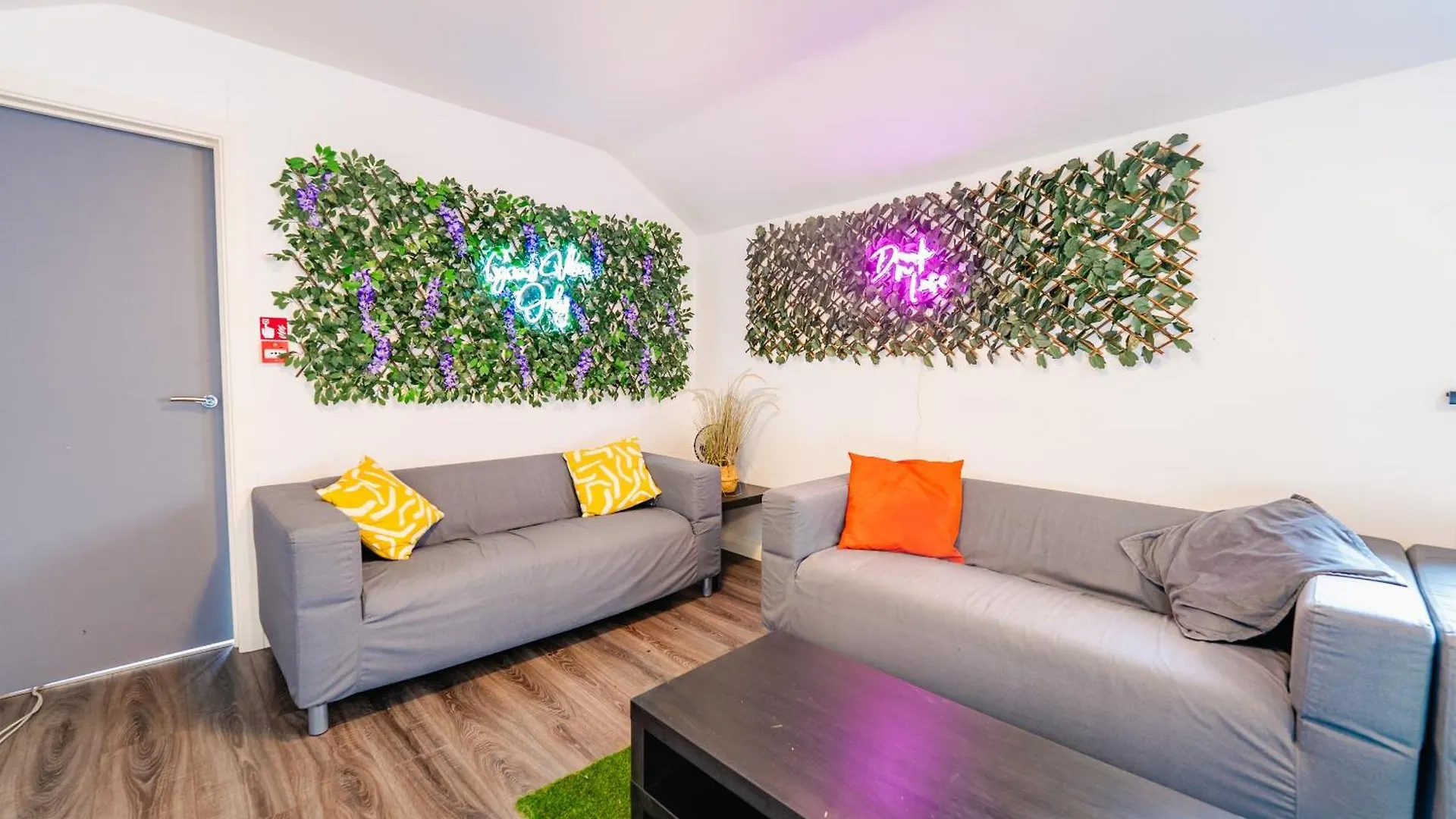 Cosy, Modern & Comfortable Studio Cardiff Apartman